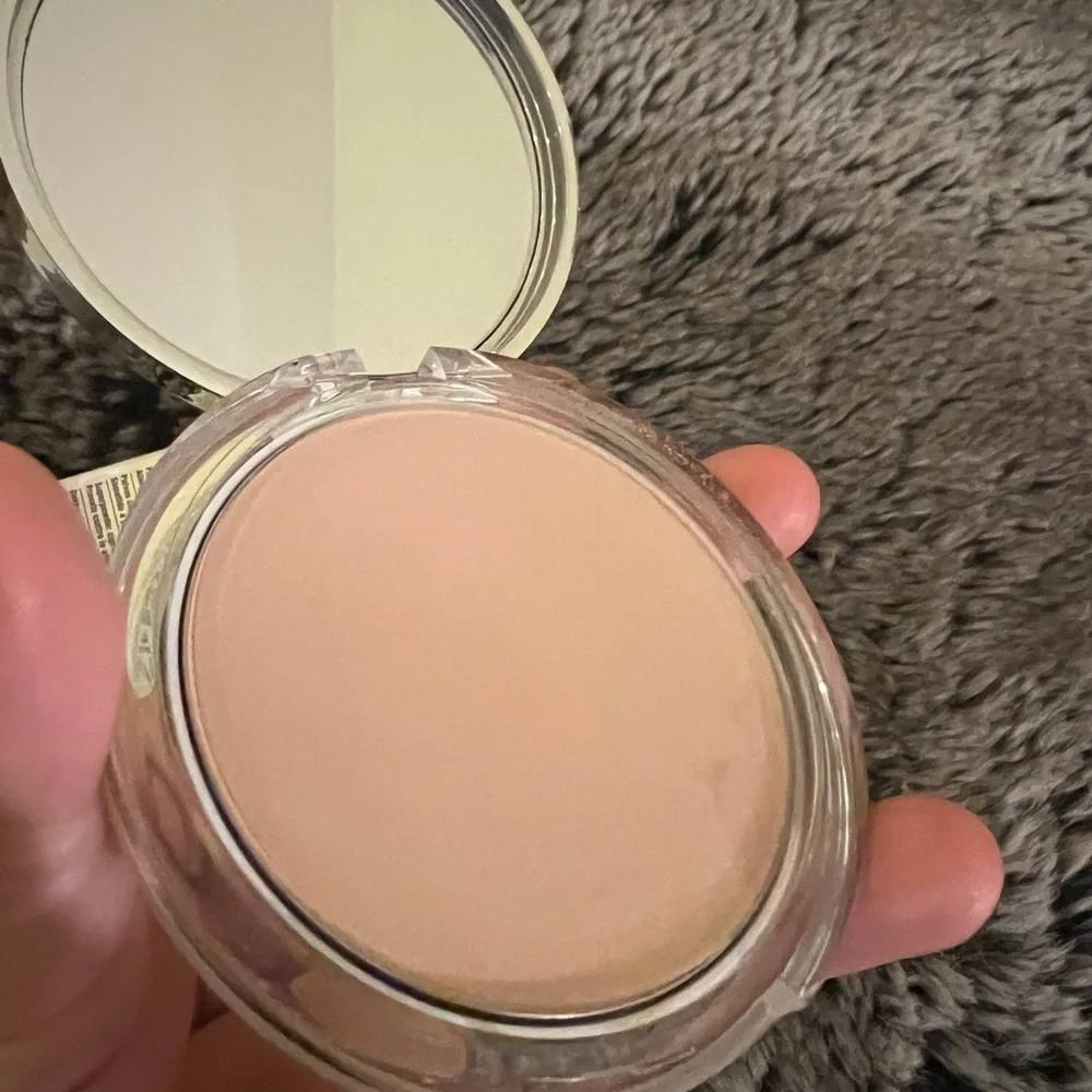 NEW CLINIQUE superpowder double face makeup 01 matte ivory